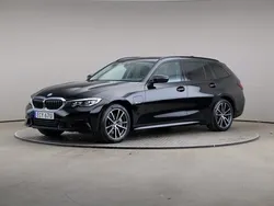 Svart Begagnad 2022 BMW 330e Sport Line Kombi | 259 000 kr (Superpris)