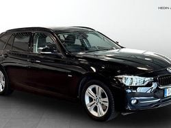 Svart (black) Begagnad 2017 BMW 320 Sport Line Kombi | 177 900 kr (Superpris)