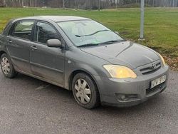 Begagnad 2005 Toyota Corolla Halvkombi | 32 900 kr (Marknadspris)