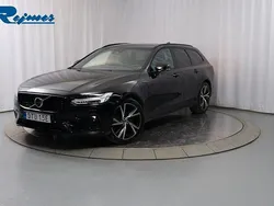 Svart Begagnad 2022 Volvo V90 R-Design Kombi | 459 900 kr (Marknadspris)