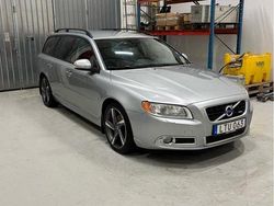Silver Begagnad 2012 Volvo V70 R-Design Kombi | 69 000 kr (Lite dyr)