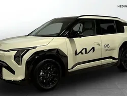 Grön (green) Begagnad 2024 Kia EV3 GT-Line SUV | 519 900 kr (Bra pris)