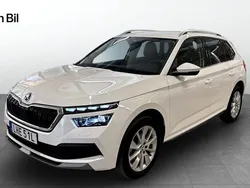 Vit Begagnad 2022 Skoda Kamiq Style SUV | 227 000 kr (Marknadspris)