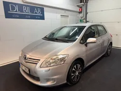 Silver Begagnad 2012 Toyota Auris Plus Halvkombi | 69 900 kr (Marknadspris)
