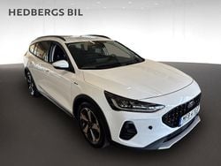 Vit Begagnad 2022 Ford Focus Kombi | 239 900 kr (Marknadspris)