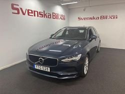 Mörkblå (blå) Begagnad 2018 Volvo V90 Momentum Kombi | 209 000 kr (Marknadspris)