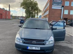 Grå Begagnad 2007 Kia Carnival 4 Minibuss | 22 000 kr