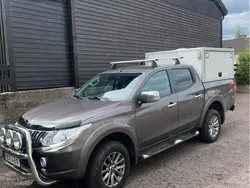 Brun Begagnad 2016 Mitsubishi L200 Pickup | 240 000 kr (Marknadspris)