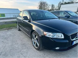 Svart Begagnad 2012 Volvo S40 Momentum Sedan | 64 900 kr (Marknadspris)