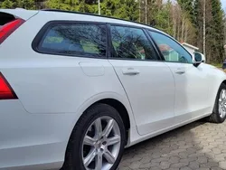 Vit Begagnad 2017 Volvo V90 Kombi | 168 000 kr (Marknadspris)