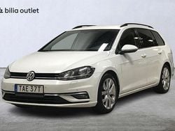 Vit Begagnad 2020 VW Golf VIII GT Kombi | 179 900 kr (Marknadspris)