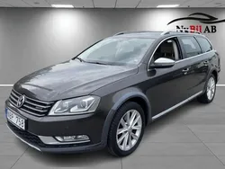 Mörkbrun (brun) Begagnad 2013 VW Passat Alltrack Kombi | 95 800 kr (Marknadspris)