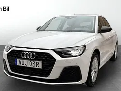 Cortinavit Begagnad 2024 Audi A1 Sportback Proline Halvkombi | 239 000 kr (Marknadspris)
