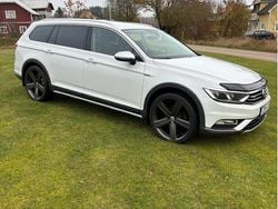 Vit Begagnad 2018 VW Passat Alltrack Kombi | 177 000 kr (Marknadspris)