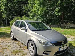 Silver Begagnad 2010 Kia Ceed 4 Halvkombi | 34 000 kr (Bra pris)