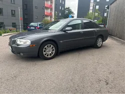 Grå Begagnad 2005 Volvo S80 Kinetic Sedan | 52 000 kr (Dyr)