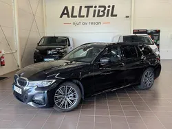 Svart Begagnad 2022 BMW 320 M Sport Kombi | 329 900 kr (Marknadspris)