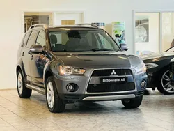 Mörkgrå (grå) Begagnad 2010 Mitsubishi Outlander SUV | 114 999 kr