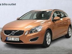Brun Begagnad 2012 Volvo V60 Momentum Kombi | 87 900 kr (Bra pris)