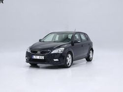 Svart Begagnad 2011 Kia Ceed Premium Halvkombi | 64 900 kr (Marknadspris)