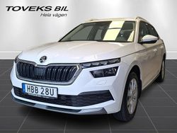 Vit (candy white) Begagnad 2022 Skoda Kamiq Style SUV | 234 900 kr (Marknadspris)