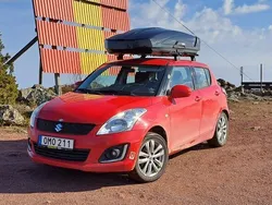 Röd Begagnad 2014 Suzuki Swift Halvkombi | 69 000 kr (Marknadspris)