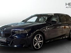 Svart (black) Begagnad 2025 BMW 530e M Sport Kombi | 659 700 kr (Bra pris)