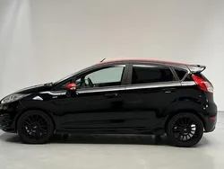 Svart Begagnad 2017 Ford Fiesta ST-Line Halvkombi | 115 000 kr (Lite dyr)