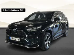 Svart Begagnad 2025 Toyota RAV4 Hybrid Edition SUV | 549 000 kr (Marknadspris)