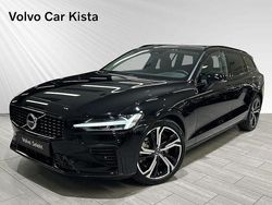 Svart Begagnad 2024 Volvo V60 Plus Kombi | 474 900 kr (Marknadspris)