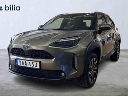 Grön Ny 2025 Toyota Yaris Cross SUV | 329 900 kr (Marknadspris)