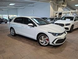 Vit (pure white) Begagnad 2020 VW Golf VIII GTE Halvkombi | 298 000 kr (Marknadspris)