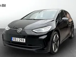 Svart Begagnad 2024 VW ID.3 Pro Performance Halvkombi | 479 900 kr