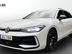Vit Begagnad 2024 VW Passat Style Kombi | 474 900 kr