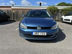 Blå Begagnad 2014 VW Golf VII Kombi | 129 000 kr (Lite dyr)
