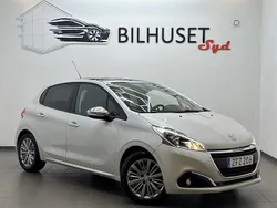 Vit Begagnad 2018 Peugeot 208 Halvkombi | 98 500 kr (Marknadspris)