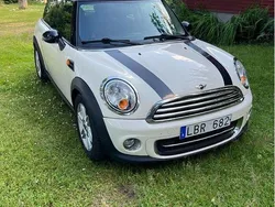 Vit Begagnad 2011 Mini Cooper Halvkombi | 64 000 kr (Lite dyr)