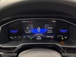 Vit Begagnad 2023 VW Taigo R-line SUV | 267 000 kr (Lite dyr)