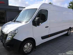 Vit svart Begagnad 2021 Nissan NV400 Van | 269 900 kr (Lite dyr)