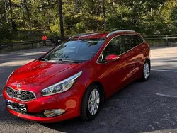 Röd Begagnad 2015 Kia Ceed Sportswagon Comfort Kombi | 115 000 kr (Marknadspris)