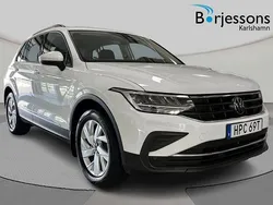 Vit Begagnad 2022 VW Tiguan Life SUV | 284 000 kr (Bra pris)