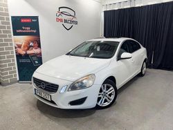 Vit Begagnad 2010 Volvo S60 Summum Sedan | 84 900 kr (Lite dyr)