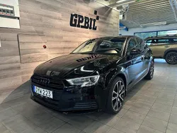 Svart Begagnad 2016 Audi A3 Sportback Comfort Halvkombi | 144 900 kr (Dyr)