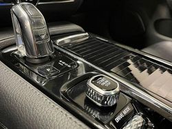 Grå Begagnad 2019 Volvo V60 Inscription Kombi | 329 000 kr (Marknadspris)