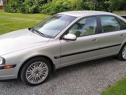 Ljusgrå Begagnad 1999 Volvo S80 Sedan | 90 000 kr