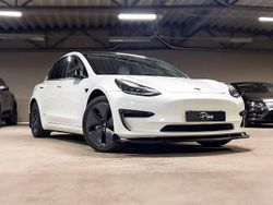 Vit Begagnad 2020 Tesla Model 3 Standard Range Plus Sedan | 224 900 kr (Marknadspris)