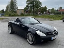 Svart Begagnad 2004 Mercedes SLK350 Cab | 119 900 kr (Lite dyr)