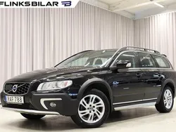Svart Begagnad 2015 Volvo XC70 Momentum SUV | 189 900 kr (Marknadspris)