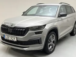 Grå Begagnad 2022 Skoda Kodiaq SportLine SUV | 367 500 kr (Dyr)
