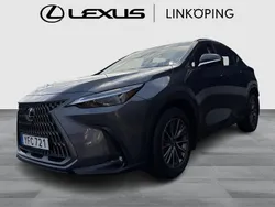 Grå Begagnad 2021 Lexus NX450h+ Executive Line SUV | 499 000 kr (Marknadspris)